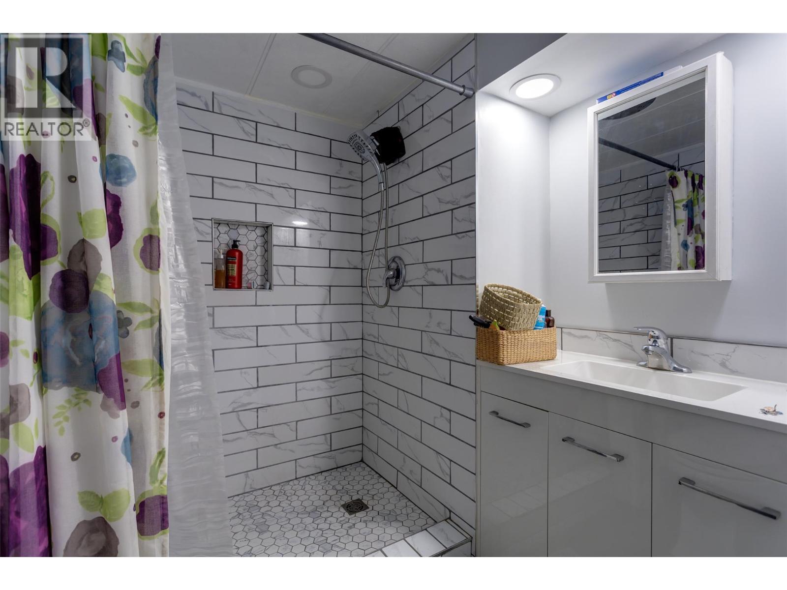 12022 Pretty Road Unit# 6, Lake Country, British Columbia  V4V 2E3 - Photo 21 - 10378396