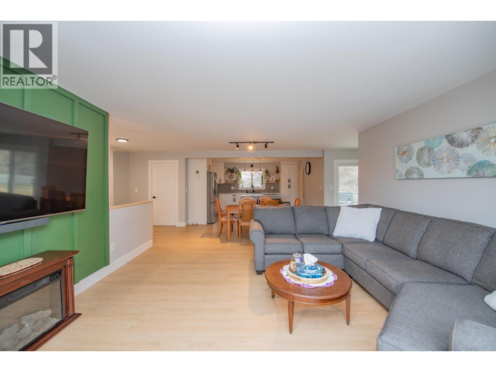 2224 Linea Crescent, Lumby, British Columbia  V0E 2G0 - Photo 17 - 10377714