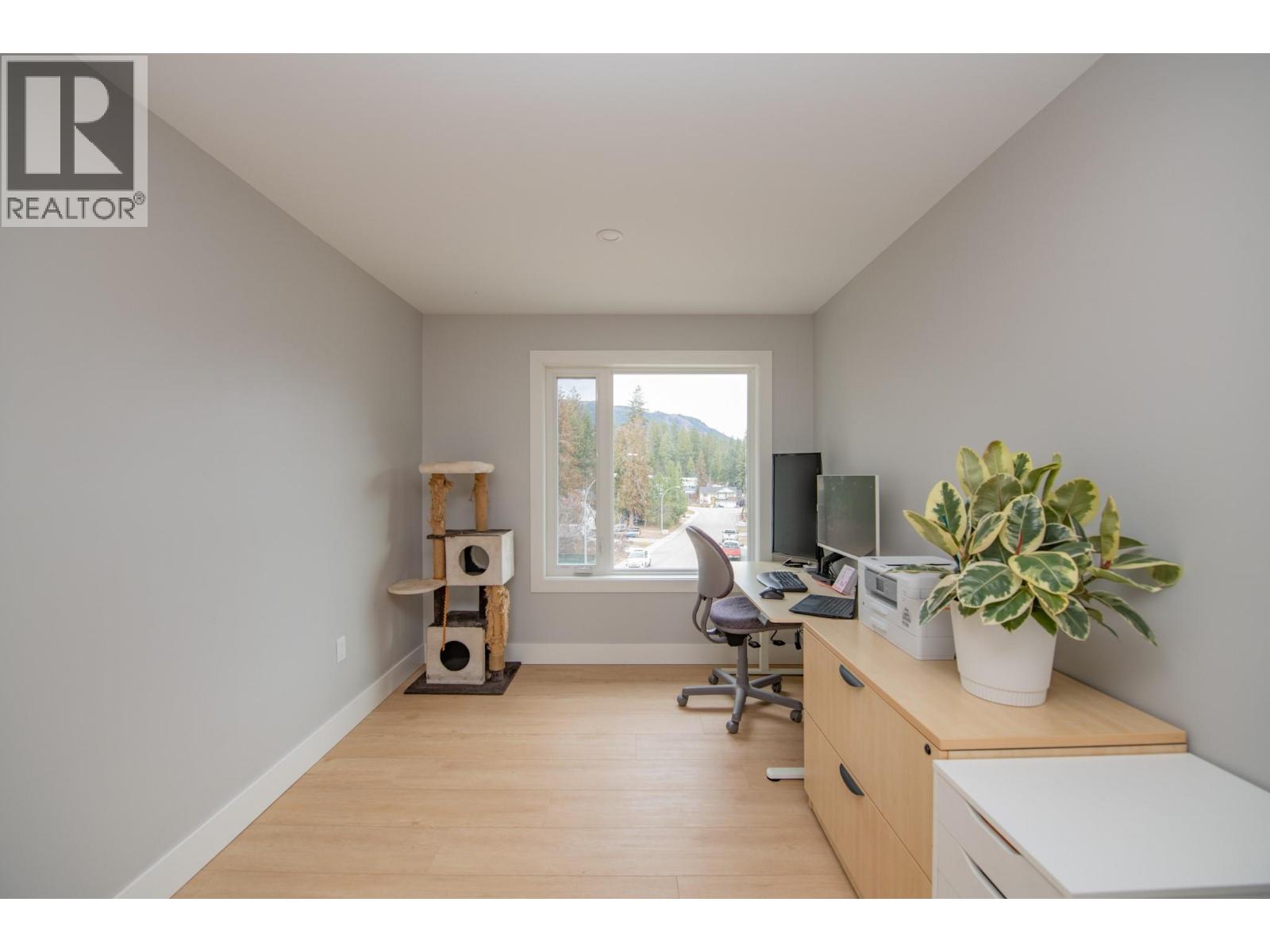 2224 Linea Crescent, Lumby, British Columbia  V0E 2G0 - Photo 25 - 10377714