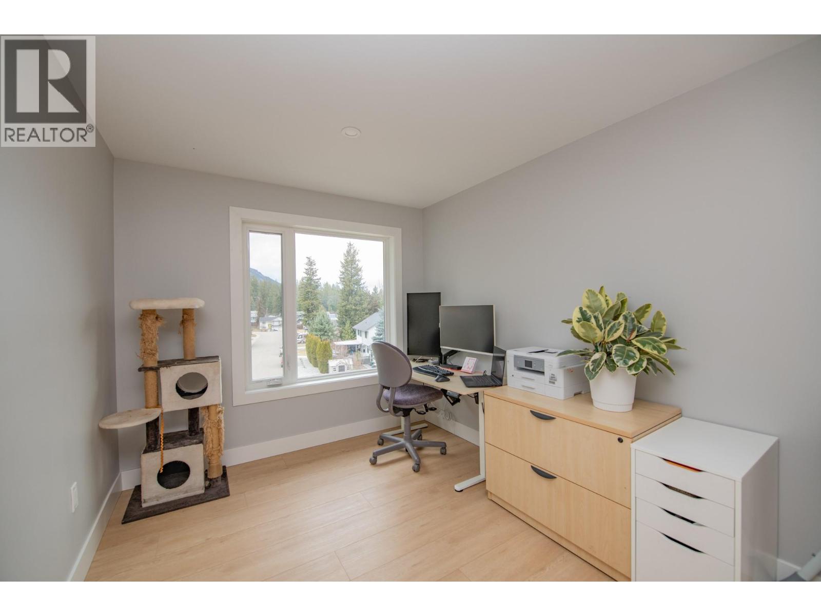 2224 Linea Crescent, Lumby, British Columbia  V0E 2G0 - Photo 26 - 10377714