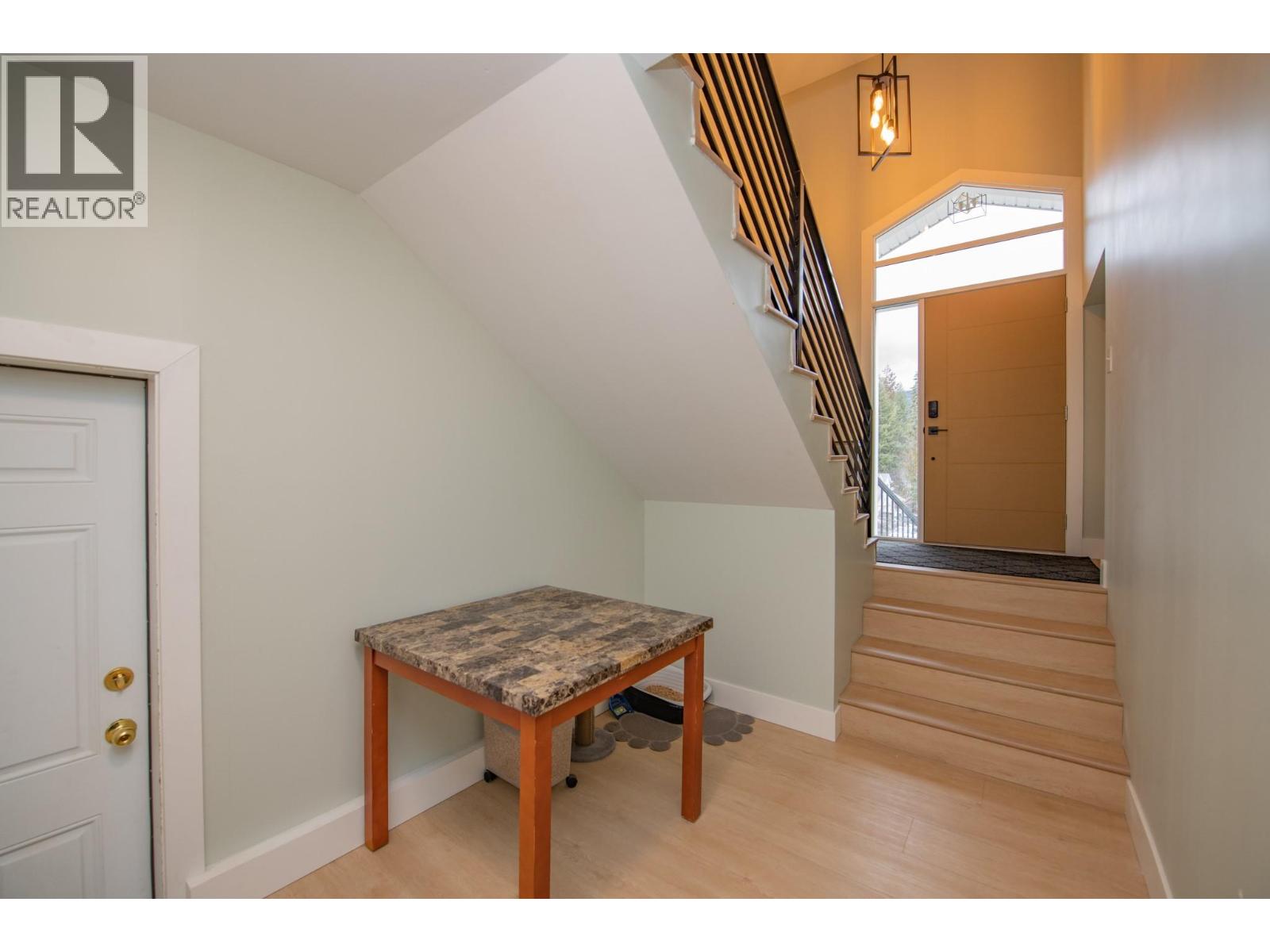 2224 Linea Crescent, Lumby, British Columbia  V0E 2G0 - Photo 41 - 10377714