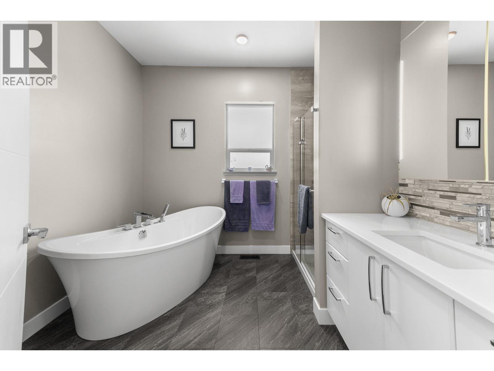 617 2nd Avenue, Keremeos, British Columbia  V0X 1N2 - Photo 17 - 10377576