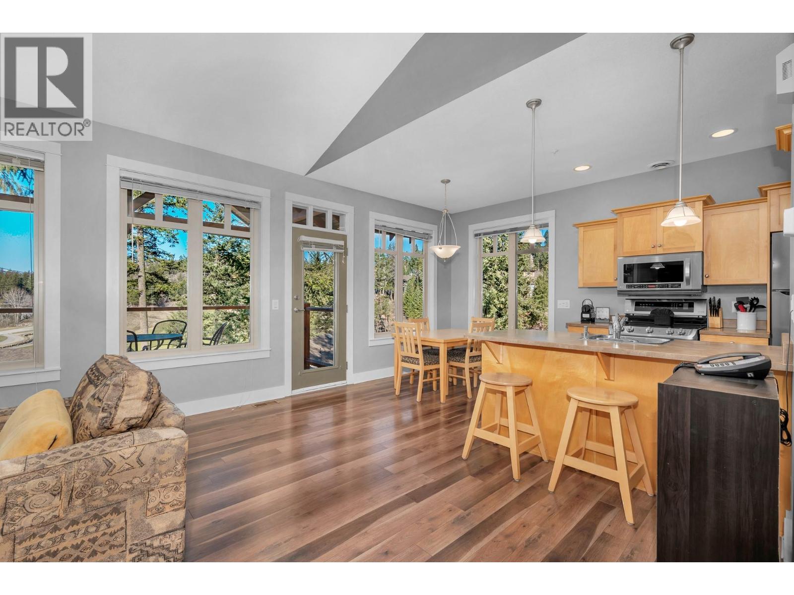 251 Predator Ridge Drive Unit# 14, Vernon, British Columbia  V1H 1V2 - Photo 16 - 10378441