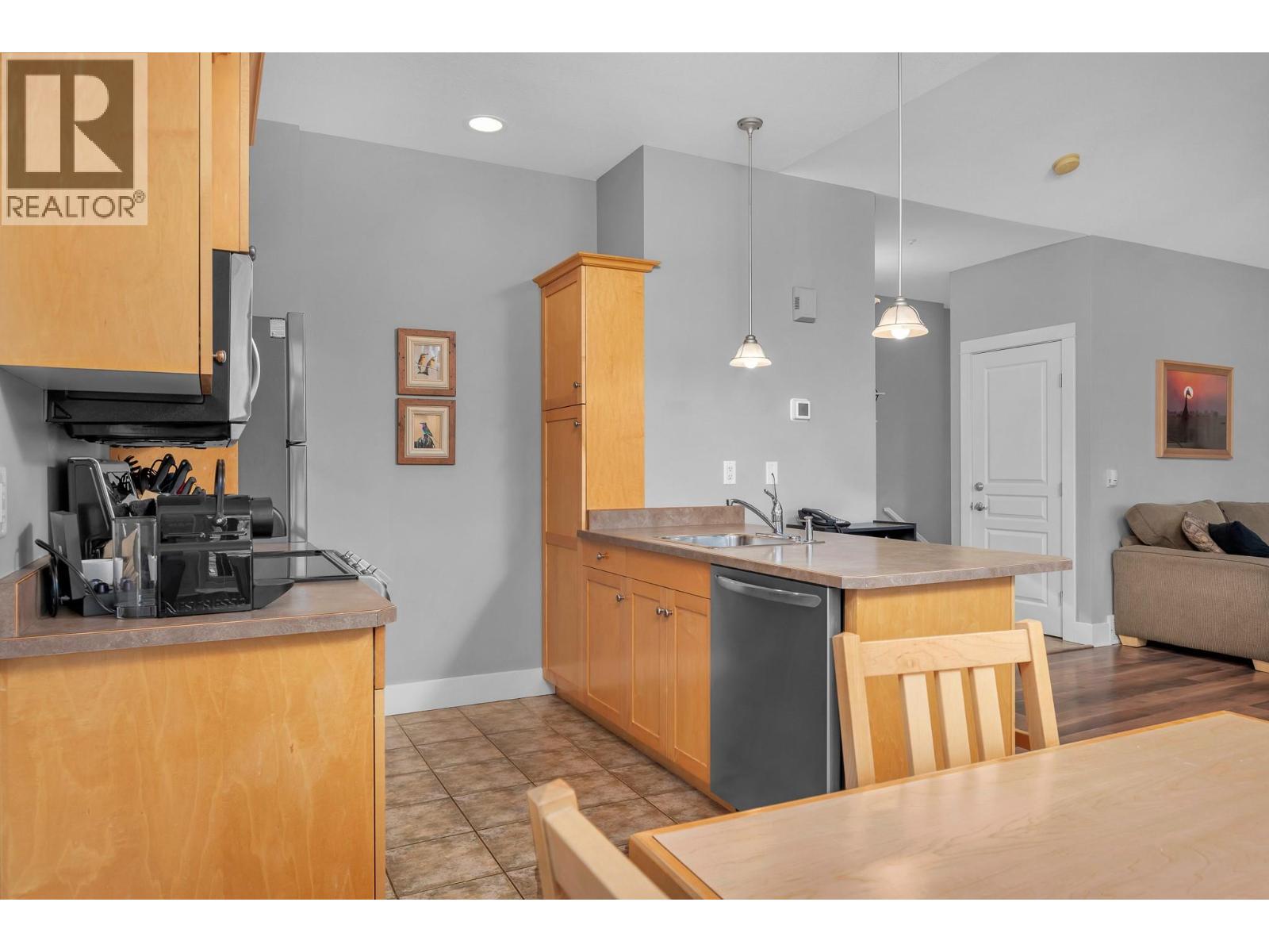 251 Predator Ridge Drive Unit# 14, Vernon, British Columbia  V1H 1V2 - Photo 19 - 10378441