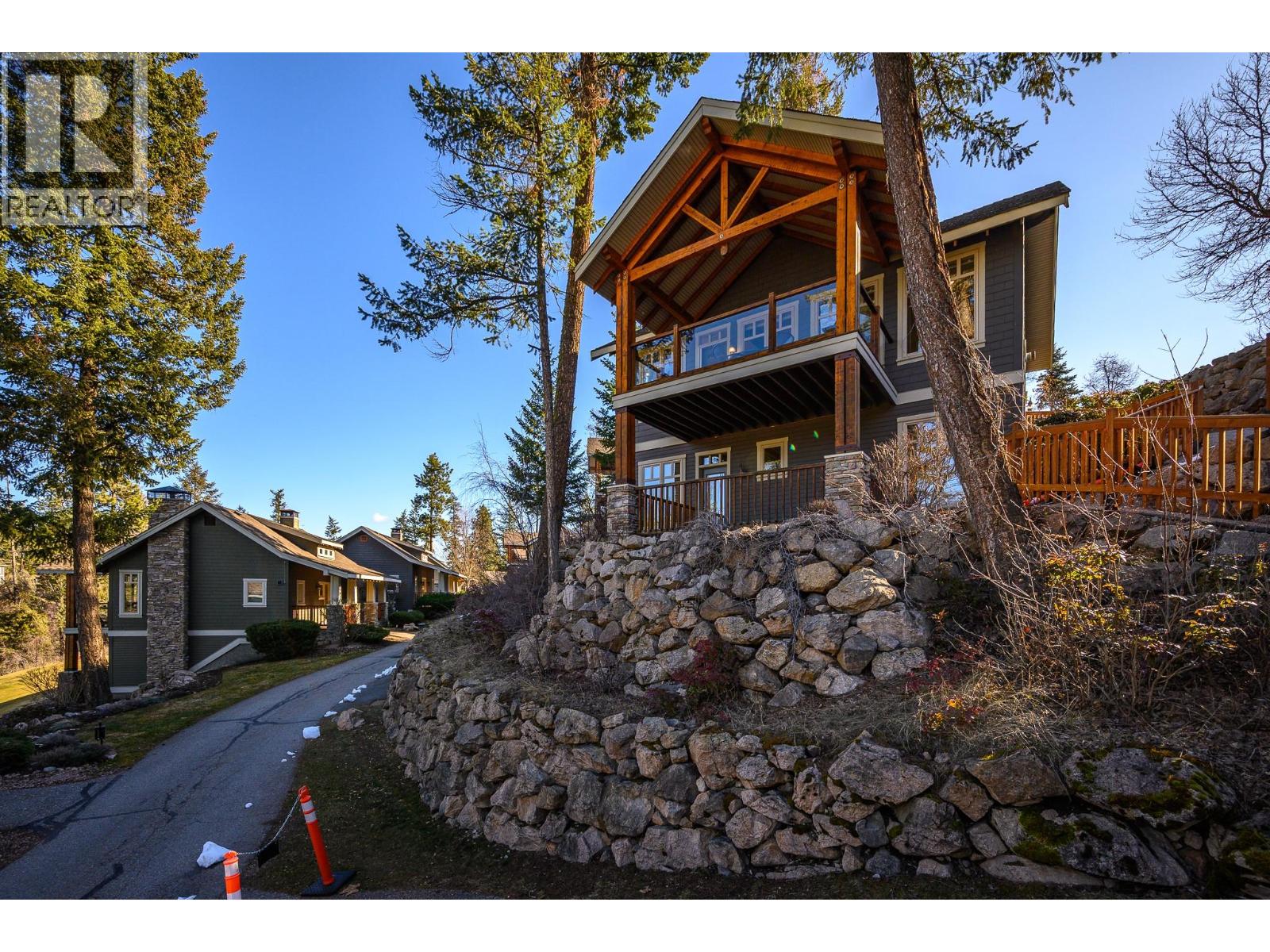 251 Predator Ridge Drive Unit# 14, Vernon, British Columbia  V1H 1V2 - Photo 4 - 10378441