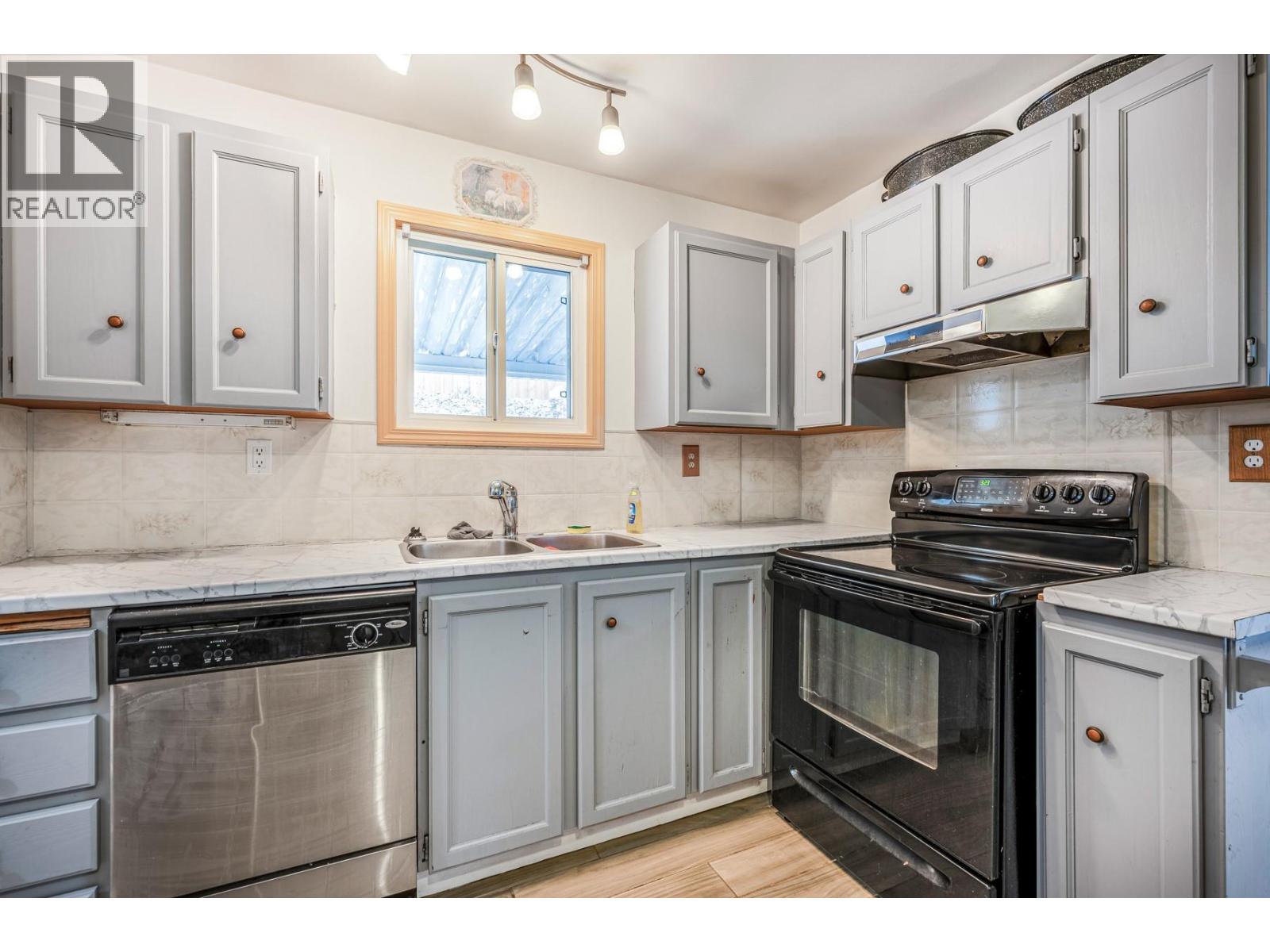 494 Killarney Way, Vernon, British Columbia  V1H 2C6 - Photo 46 - 10377781