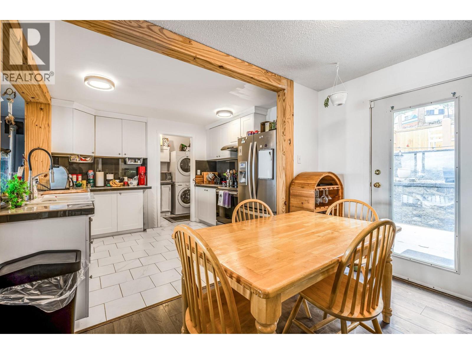 494 Killarney Way, Vernon, British Columbia  V1H 2C6 - Photo 8 - 10377781