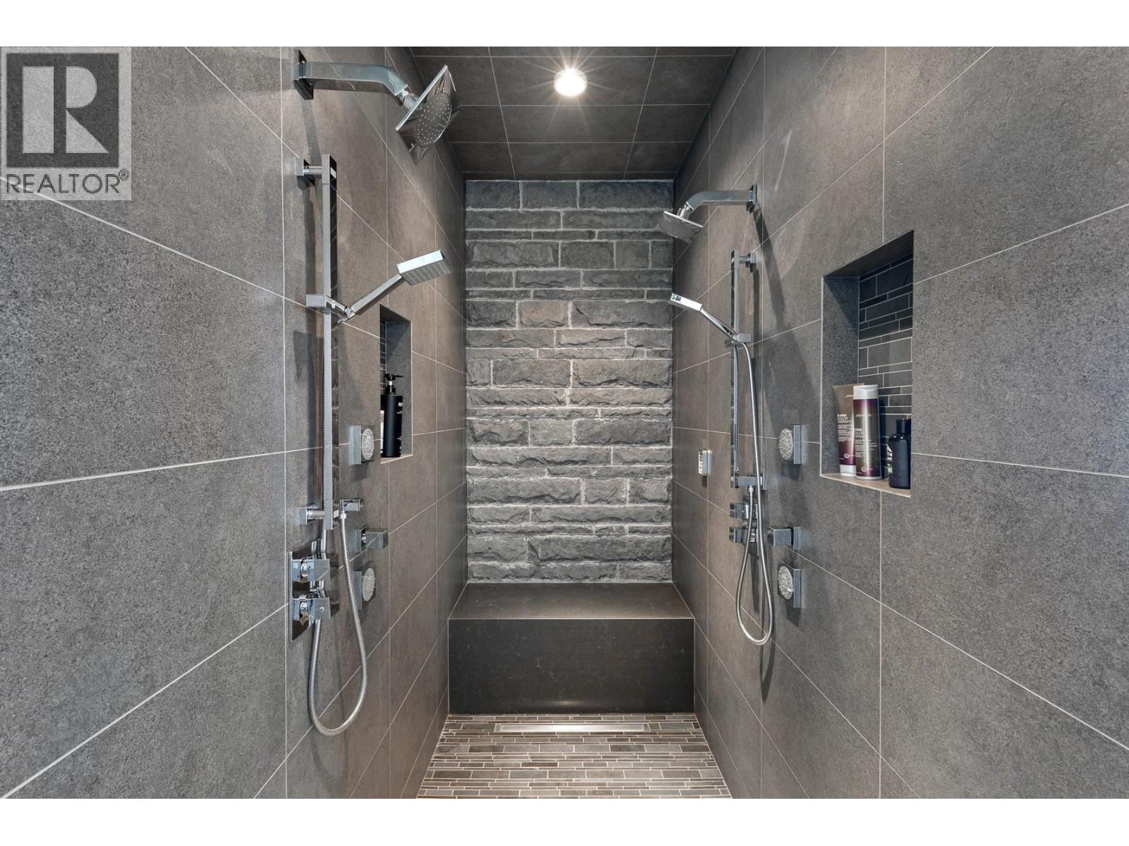 4896 Lakeshore Road, Kelowna, British Columbia  V1W 4H7 - Photo 39 - 10377596