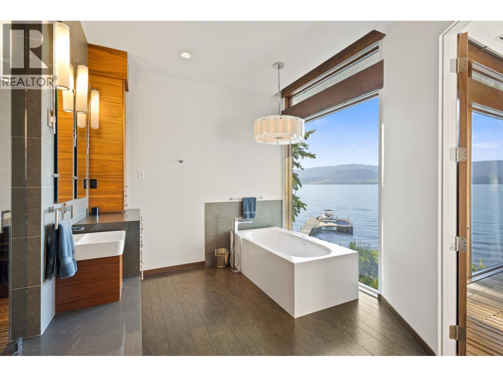 4896 Lakeshore Road, Kelowna, British Columbia  V1W 4H7 - Photo 40 - 10377596