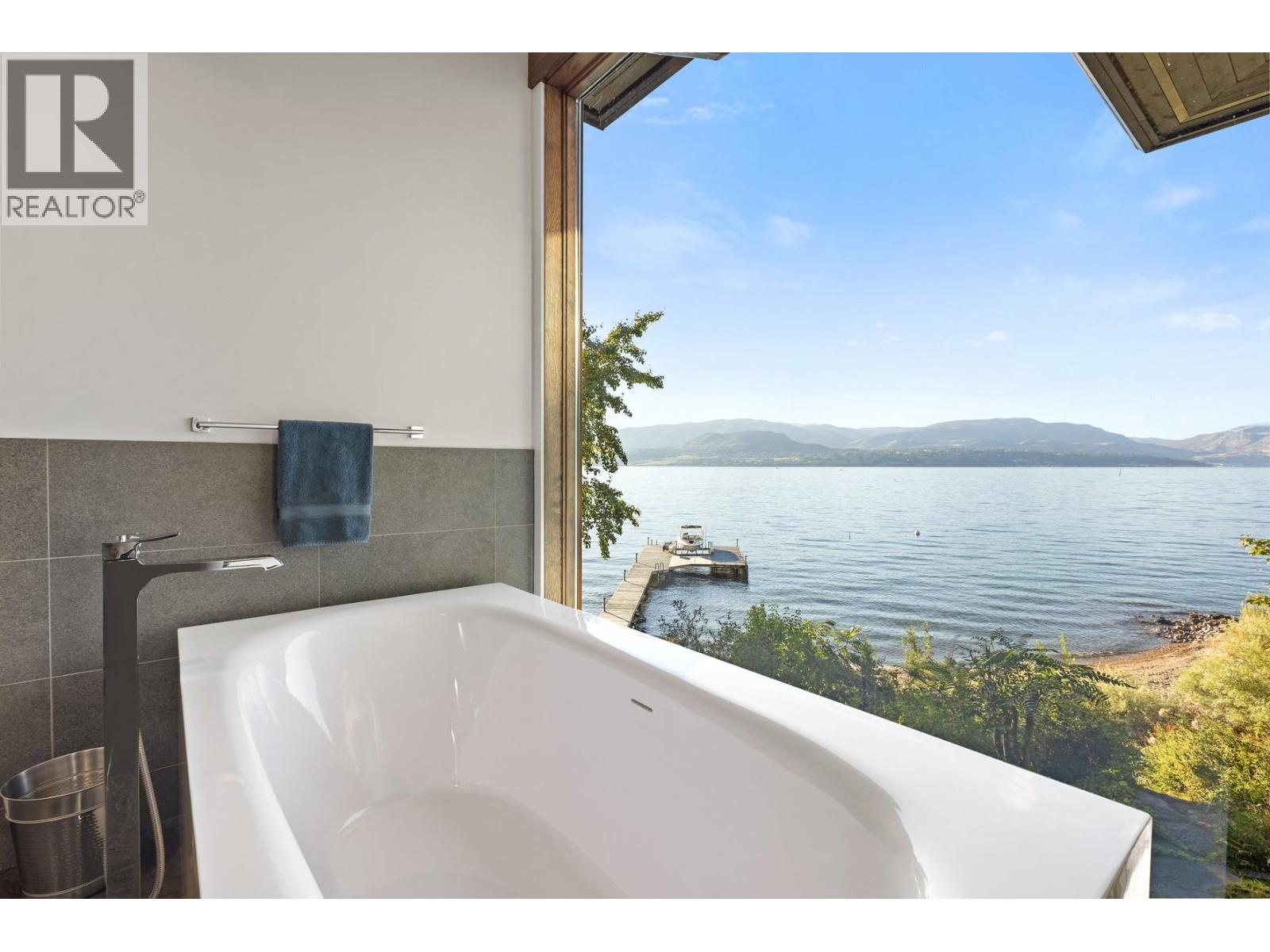 4896 Lakeshore Road, Kelowna, British Columbia  V1W 4H7 - Photo 41 - 10377596