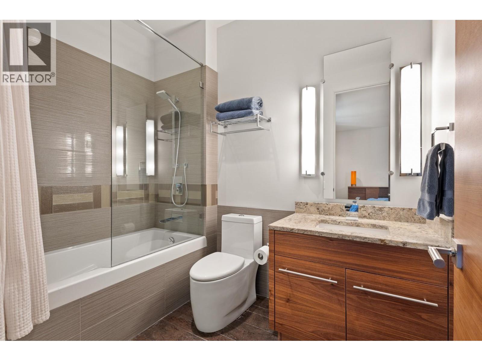 4896 Lakeshore Road, Kelowna, British Columbia  V1W 4H7 - Photo 48 - 10377596