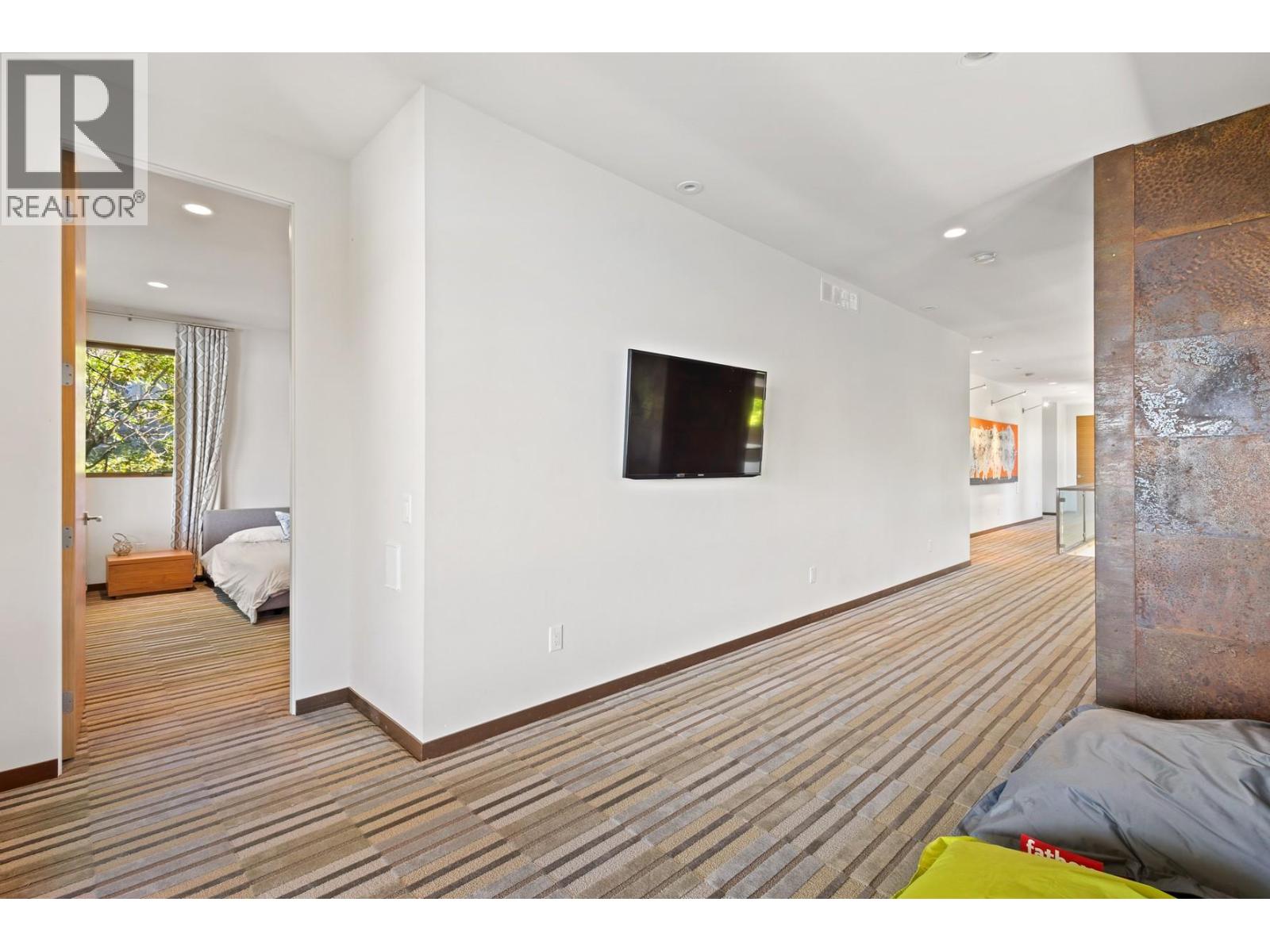 4896 Lakeshore Road, Kelowna, British Columbia  V1W 4H7 - Photo 54 - 10377596