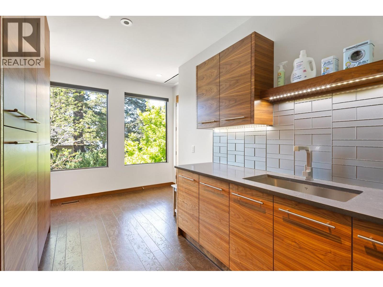 4896 Lakeshore Road, Kelowna, British Columbia  V1W 4H7 - Photo 61 - 10377596