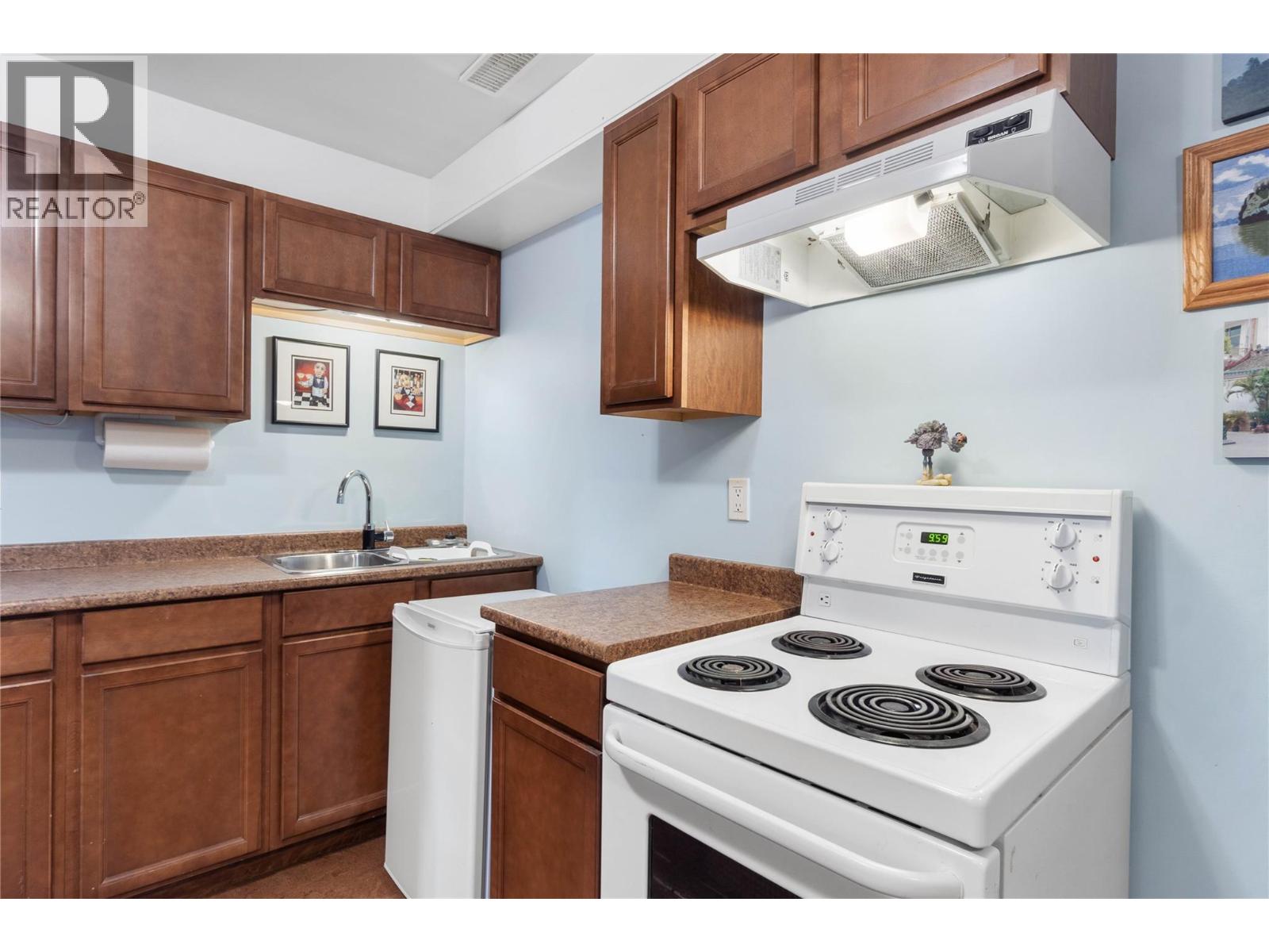 1912 Saskatoon Place, Kamloops, British Columbia  V2E 2T1 - Photo 12 - 10378009