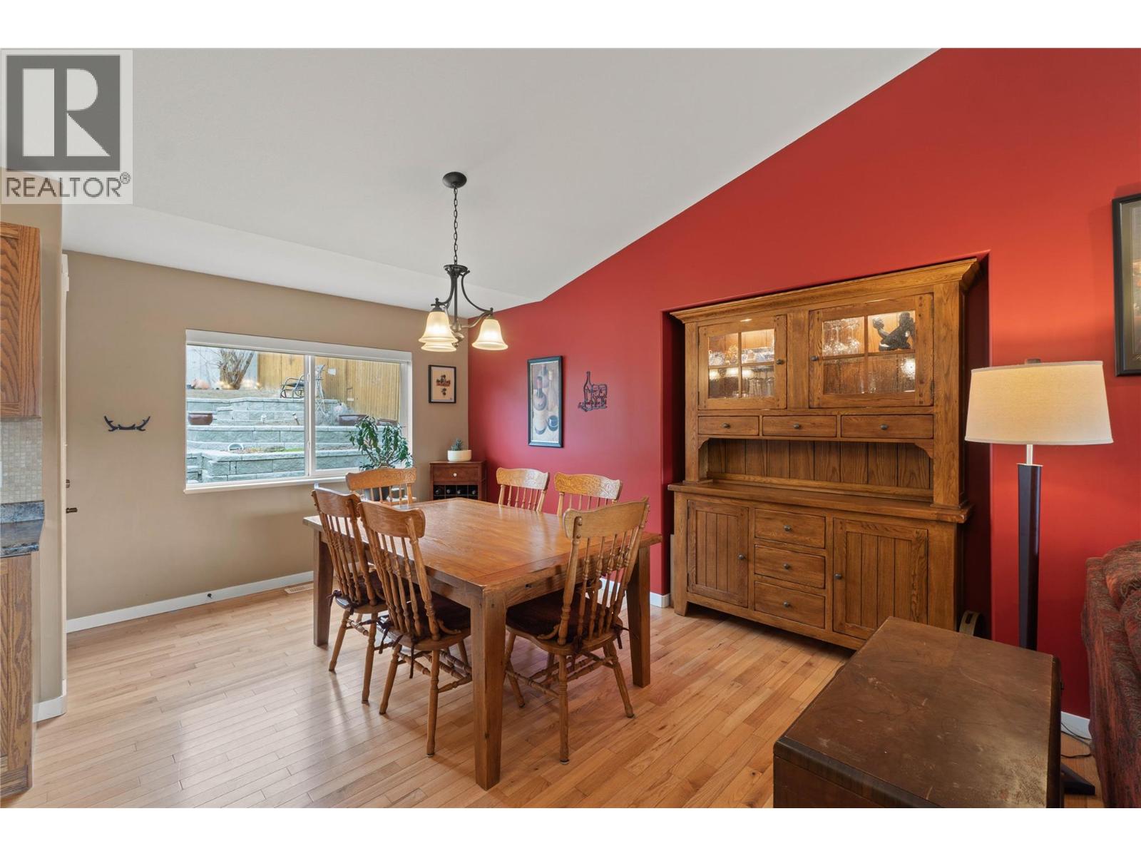 1912 Saskatoon Place, Kamloops, British Columbia  V2E 2T1 - Photo 3 - 10378009