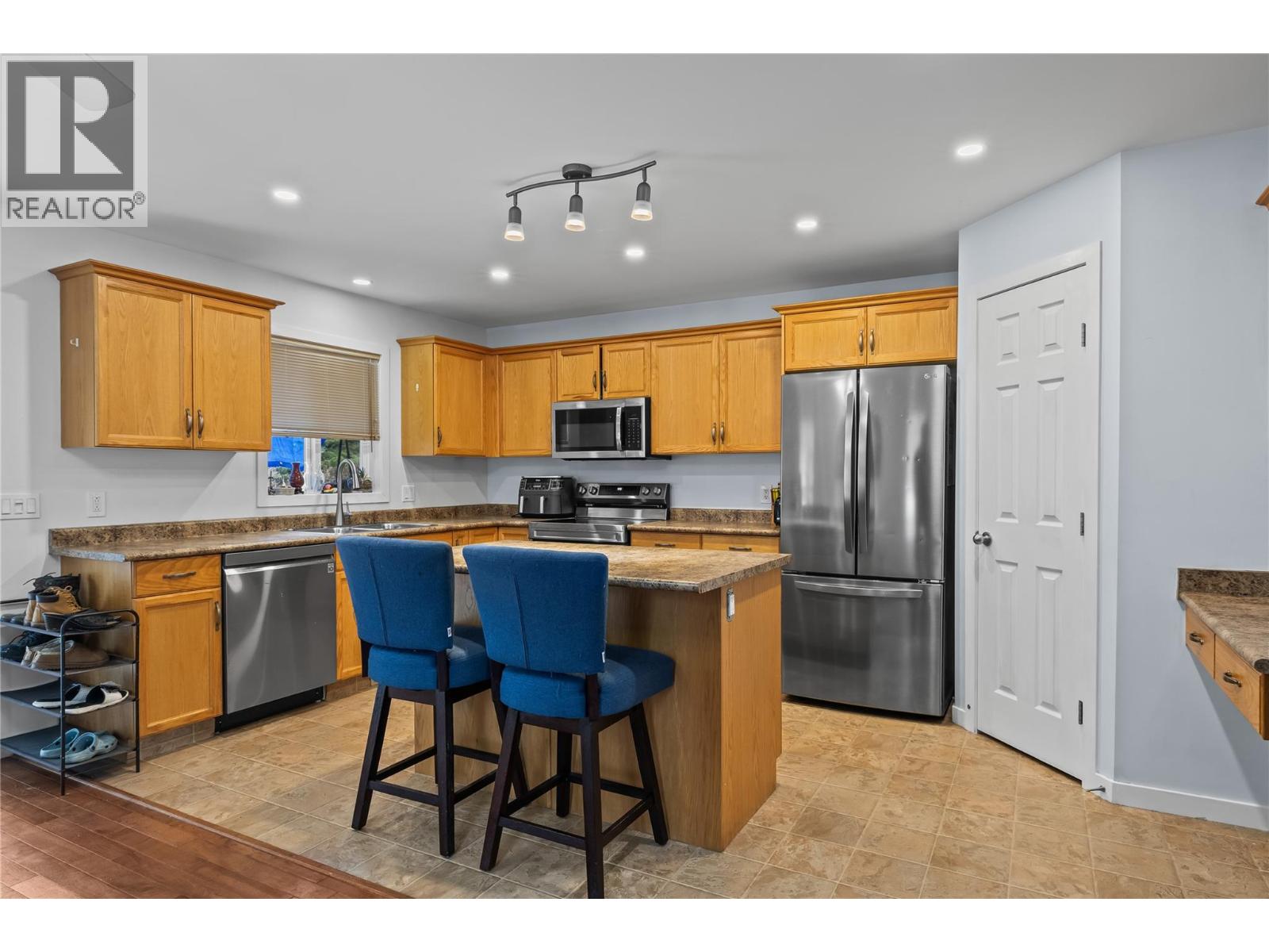 2010 Porcupine Court, Westbank, British Columbia  V4T 2H5 - Photo 12 - 10378247