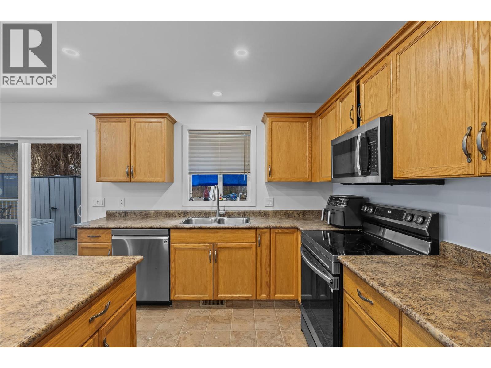 2010 Porcupine Court, Westbank, British Columbia  V4T 2H5 - Photo 14 - 10378247