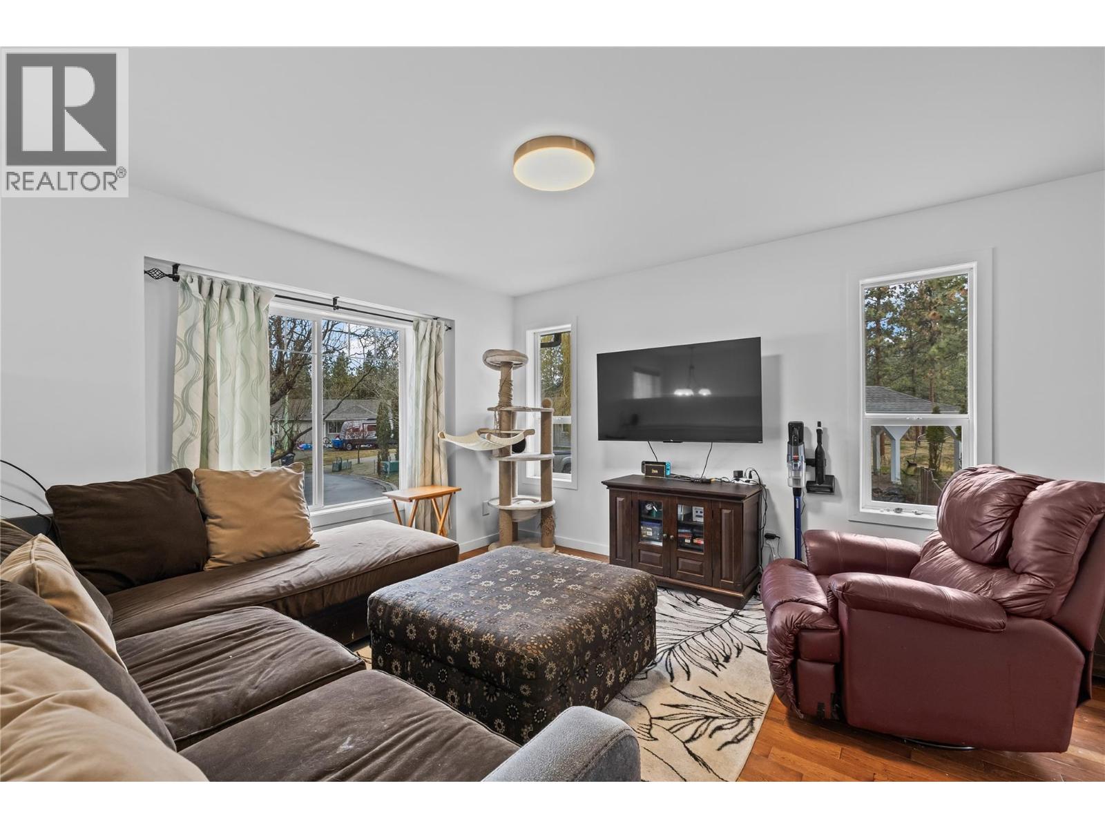 2010 Porcupine Court, Westbank, British Columbia  V4T 2H5 - Photo 3 - 10378247