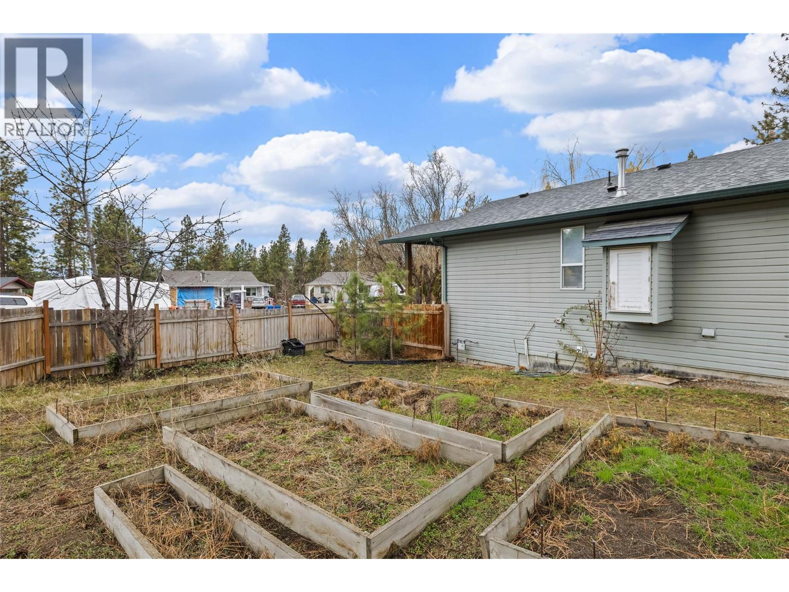 2010 Porcupine Court, Westbank, British Columbia  V4T 2H5 - Photo 32 - 10378247