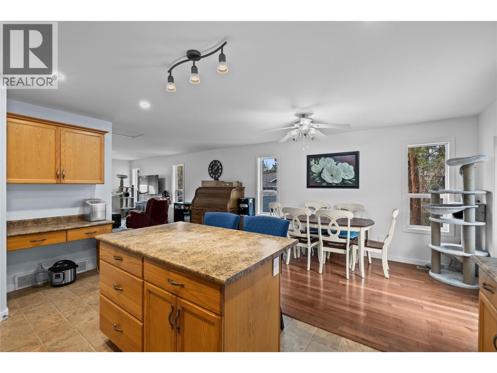 2010 Porcupine Court, Westbank, British Columbia  V4T 2H5 - Photo 4 - 10378247