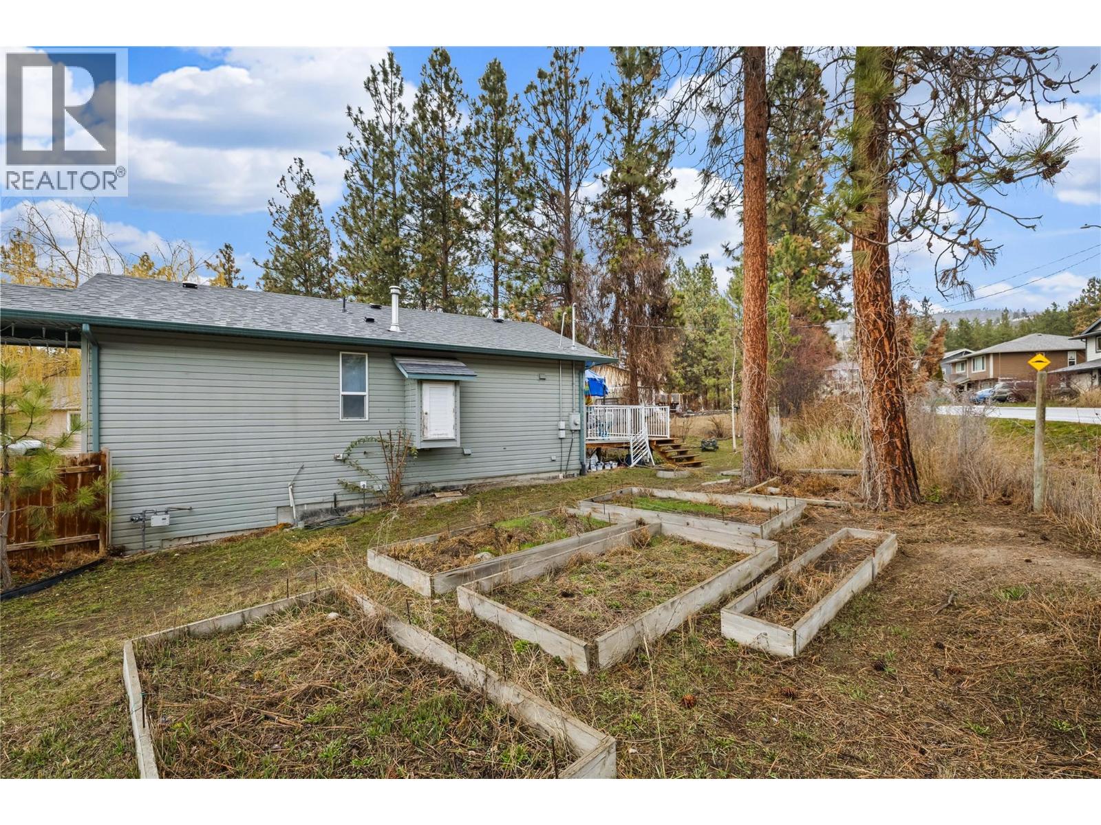 2010 Porcupine Court, Westbank, British Columbia  V4T 2H5 - Photo 8 - 10378247