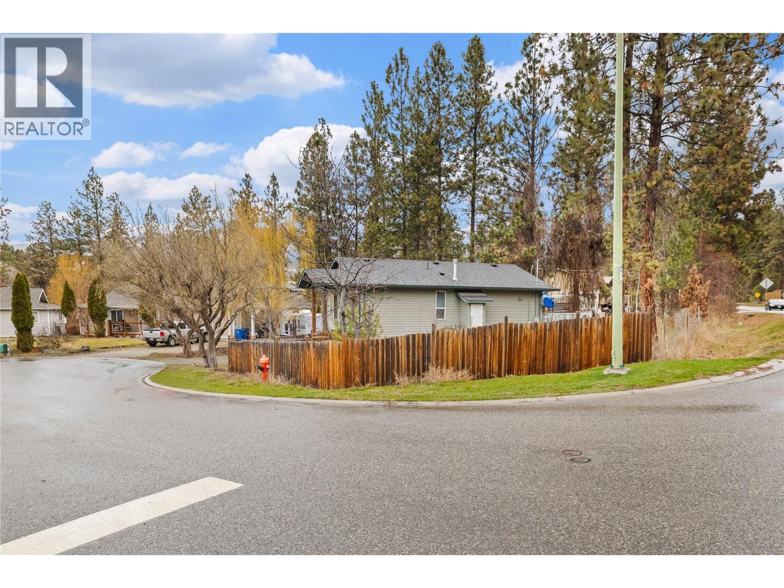 2010 Porcupine Court, Westbank, British Columbia  V4T 2H5 - Photo 9 - 10378247