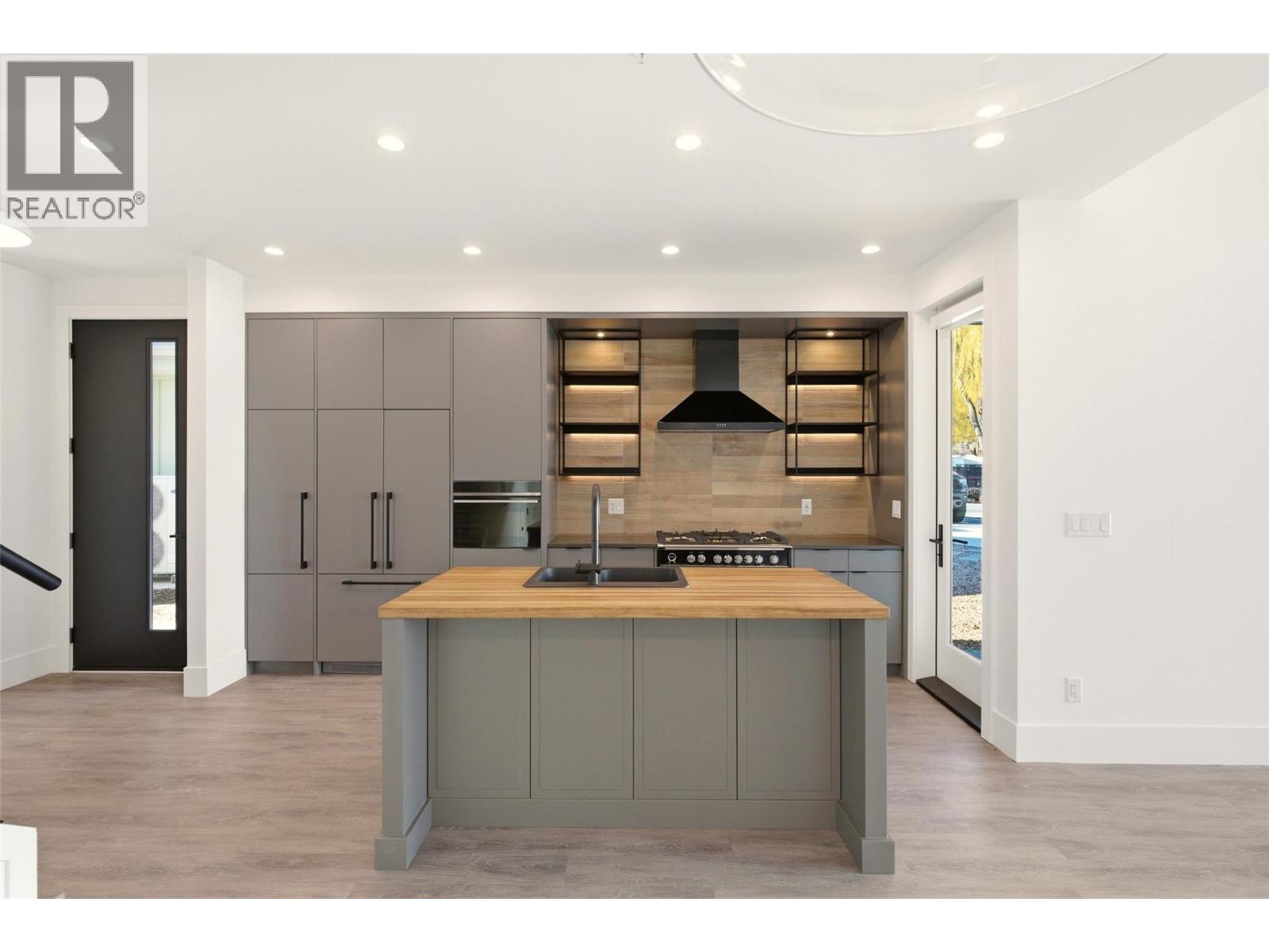 3290 Landry Crescent, Summerland, British Columbia  V0H 1Z9 - Photo 12 - 10378483