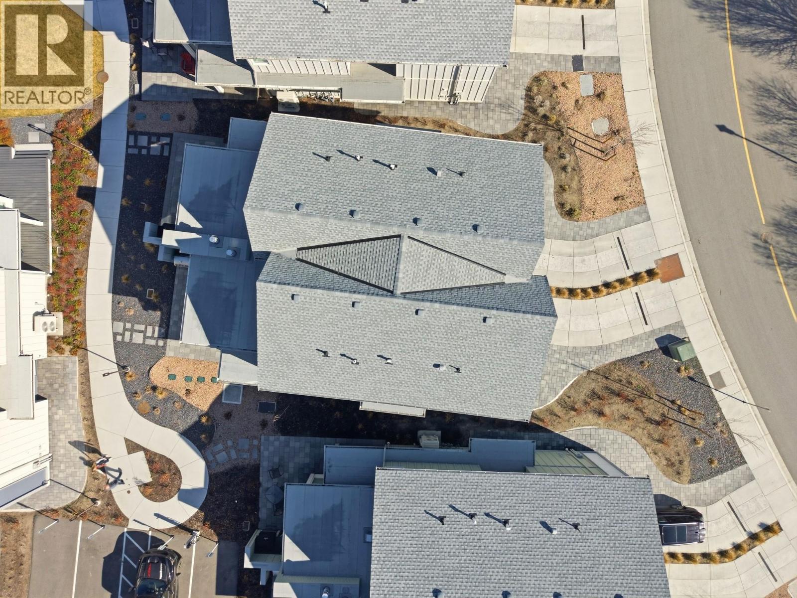 3290 Landry Crescent, Summerland, British Columbia  V0H 1Z9 - Photo 4 - 10378483