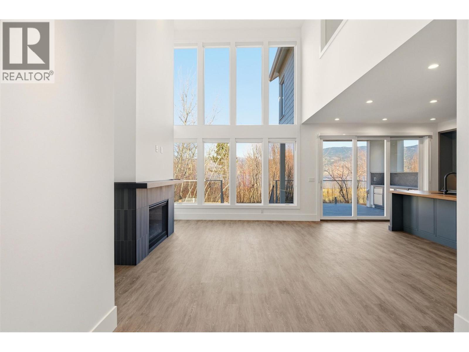 3080 Landry Crescent, Summerland, British Columbia  V0H 1Z9 - Photo 8 - 10378480