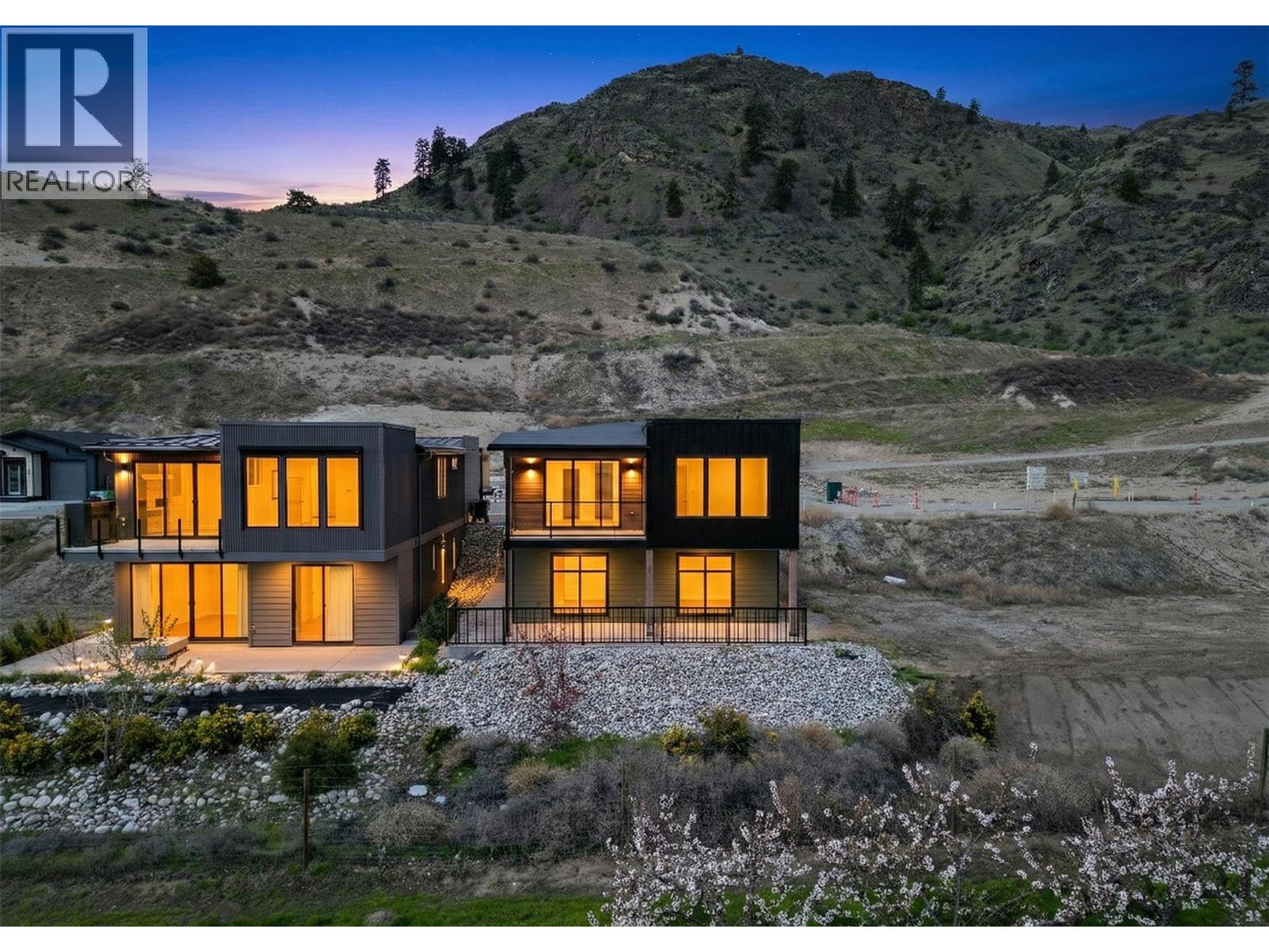 1217 Copper Road, Oliver, British Columbia  V0H 1T5 - Photo 1 - 10377945