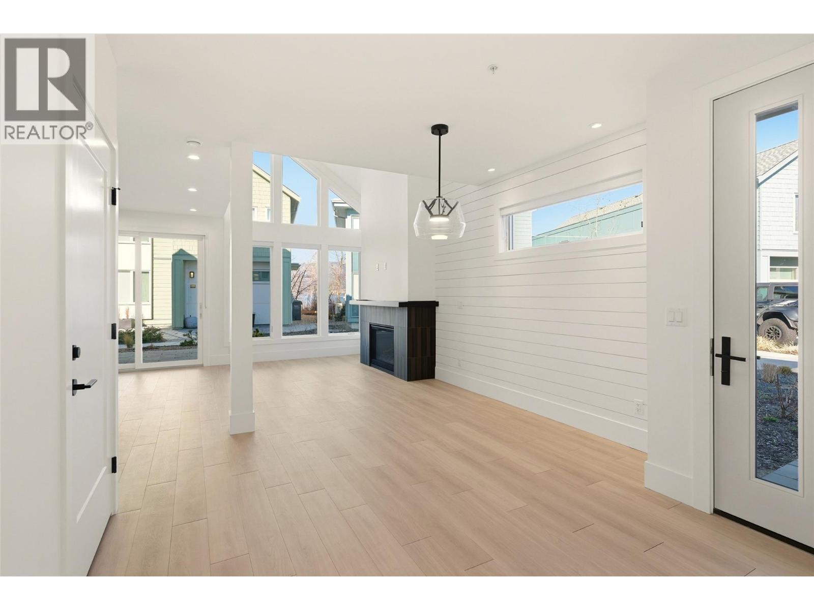 3170 Landry Crescent, Summerland, British Columbia  V0H 1Z9 - Photo 6 - 10378489