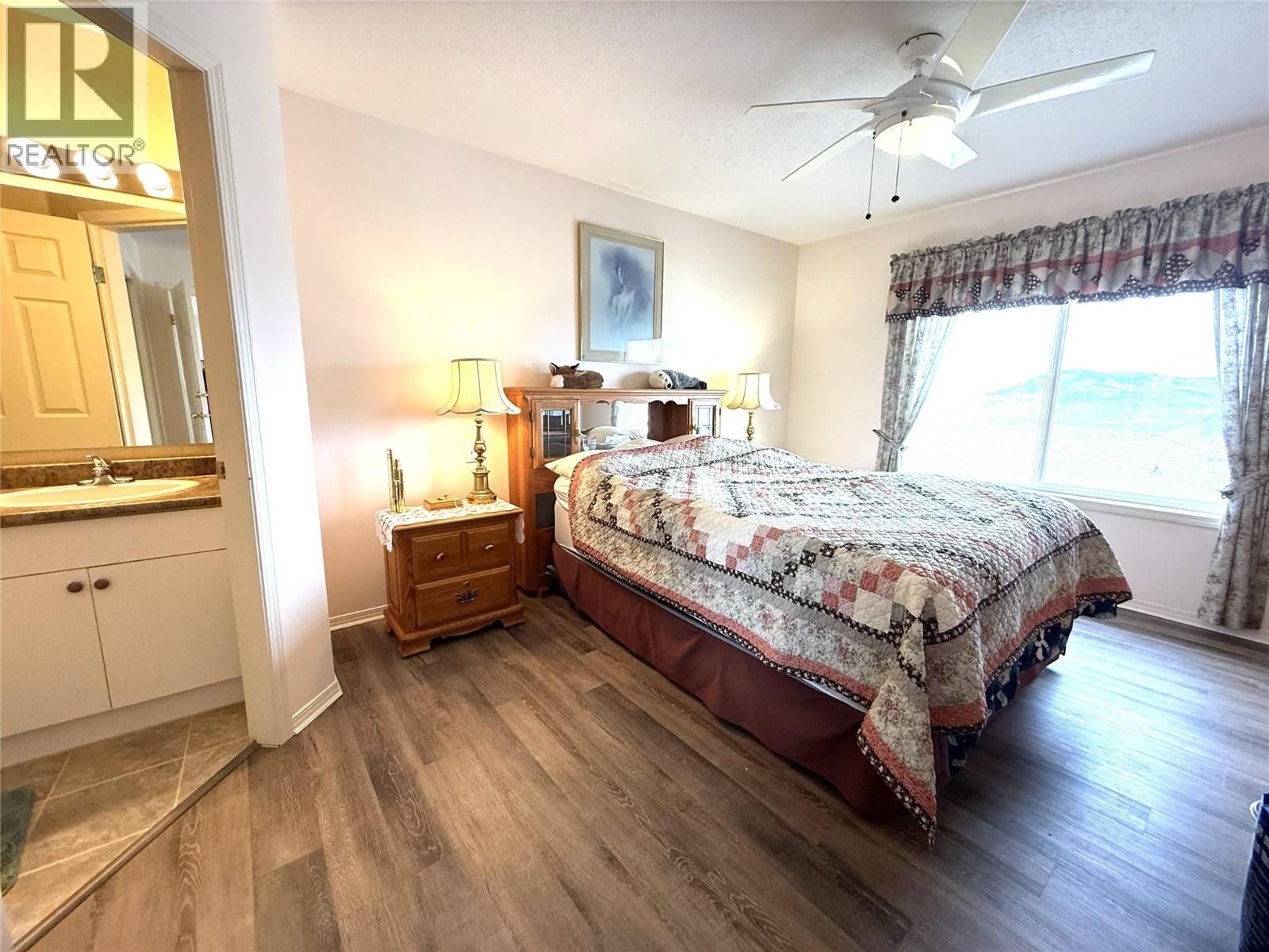 2022 Pacific Way Unit# 32, Kamloops, British Columbia  V1S 1T1 - Photo 6 - 10377544