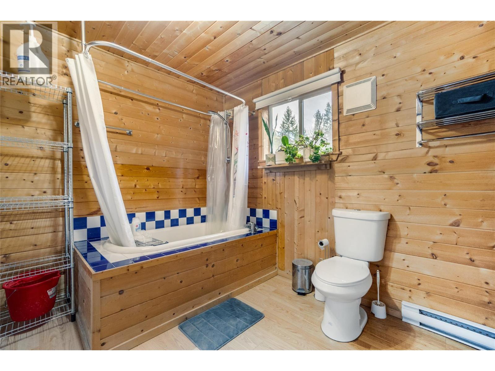 1705 Perrier Road, Nelson, British Columbia  V1L 6Y8 - Photo 13 - 10378482