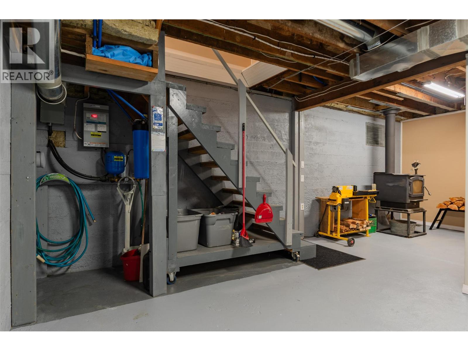 2060 Casino Road, Trail, British Columbia  V1R 4X3 - Photo 25 - 10378455