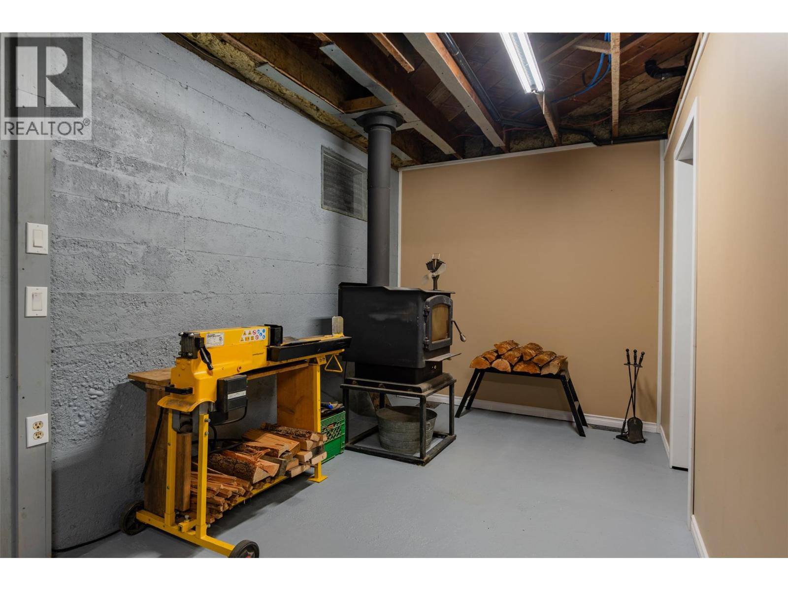 2060 Casino Road, Trail, British Columbia  V1R 4X3 - Photo 26 - 10378455