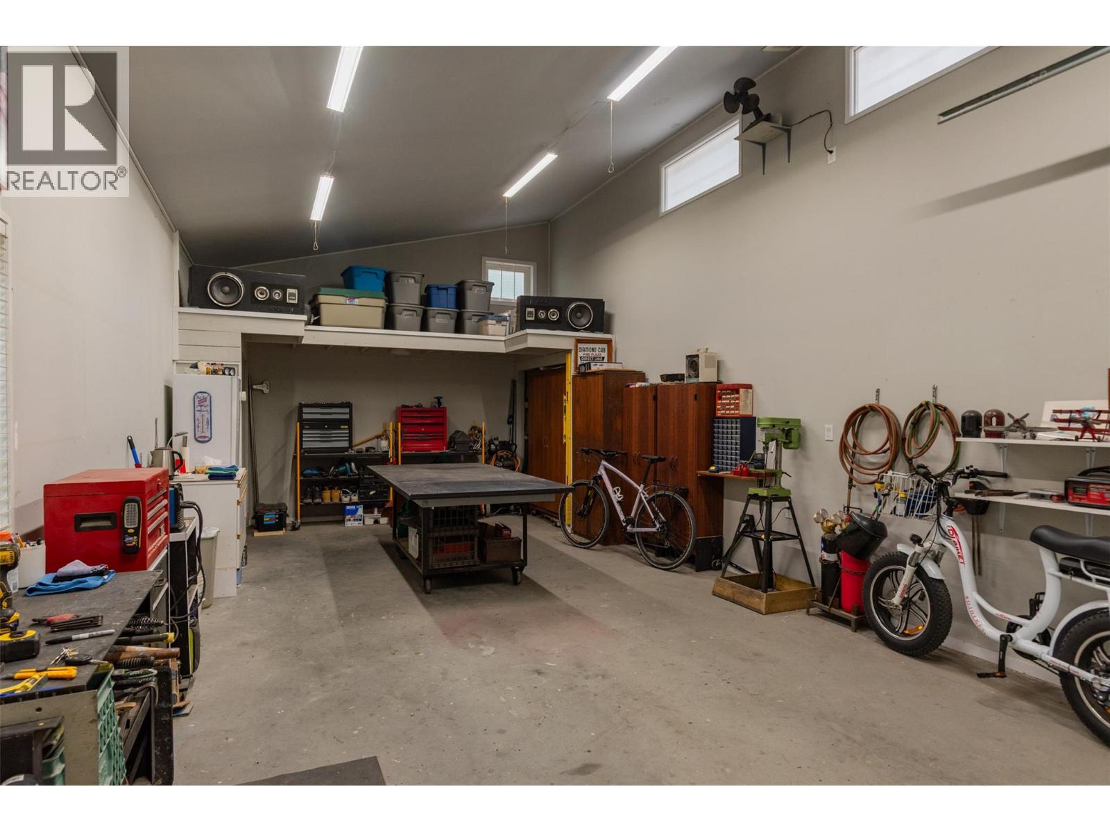 2060 Casino Road, Trail, British Columbia  V1R 4X3 - Photo 45 - 10378455