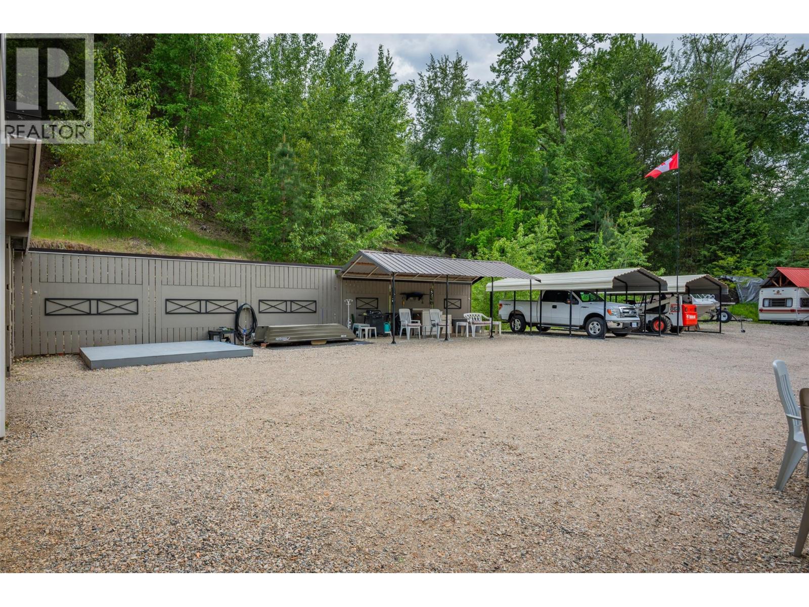 2060 Casino Road, Trail, British Columbia  V1R 4X3 - Photo 48 - 10378455
