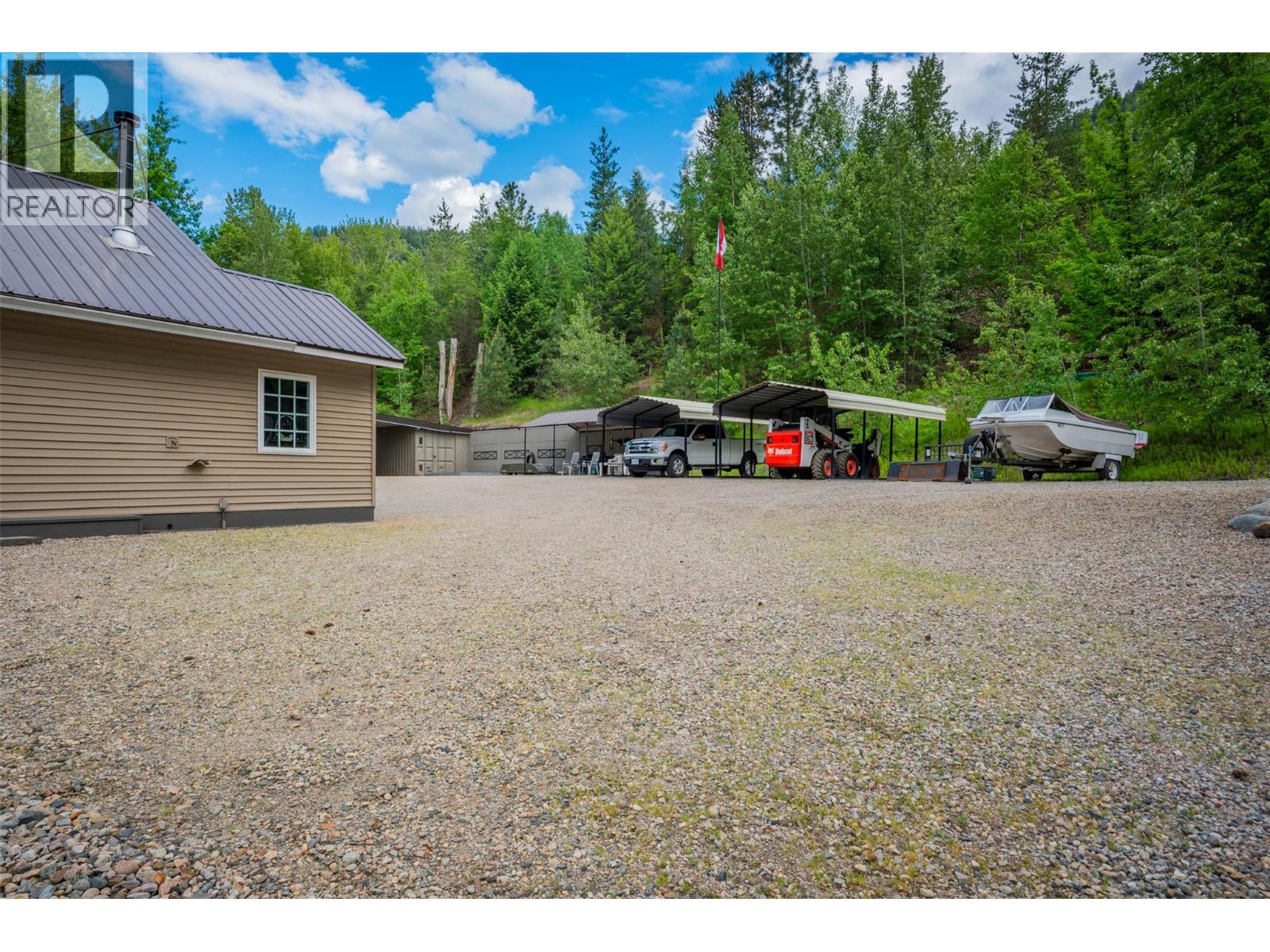 2060 Casino Road, Trail, British Columbia  V1R 4X3 - Photo 57 - 10378455