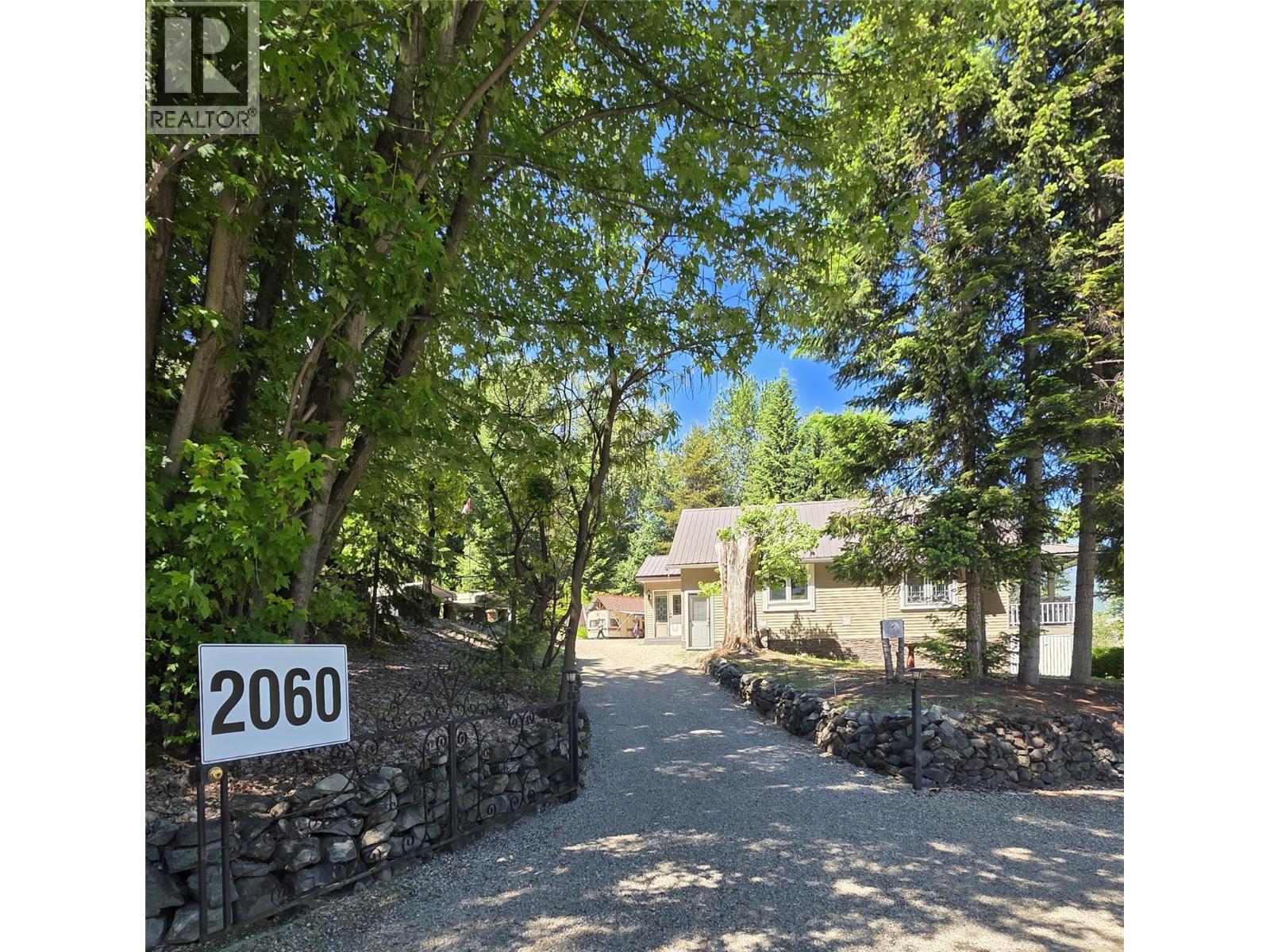 2060 Casino Road, Trail, British Columbia  V1R 4X3 - Photo 63 - 10378455