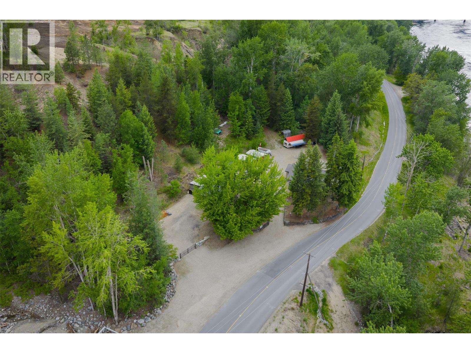 2060 Casino Road, Trail, British Columbia  V1R 4X3 - Photo 65 - 10378455