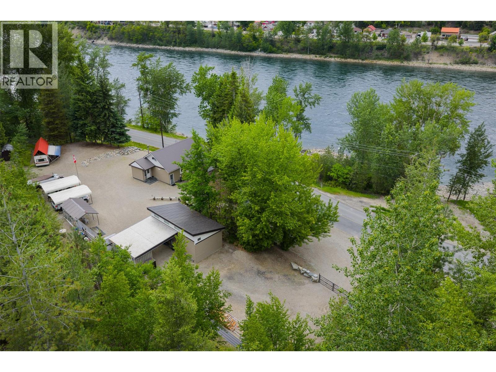 2060 Casino Road, Trail, British Columbia  V1R 4X3 - Photo 70 - 10378455