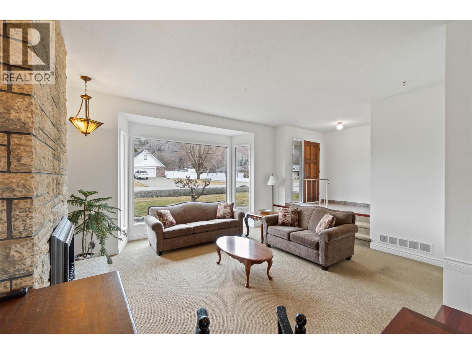 4247 Furiak Road, Kamloops, British Columbia  V2H 1L3 - Photo 18 - 10378290