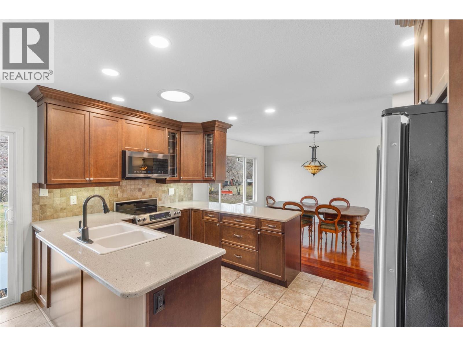 4247 Furiak Road, Kamloops, British Columbia  V2H 1L3 - Photo 20 - 10378290