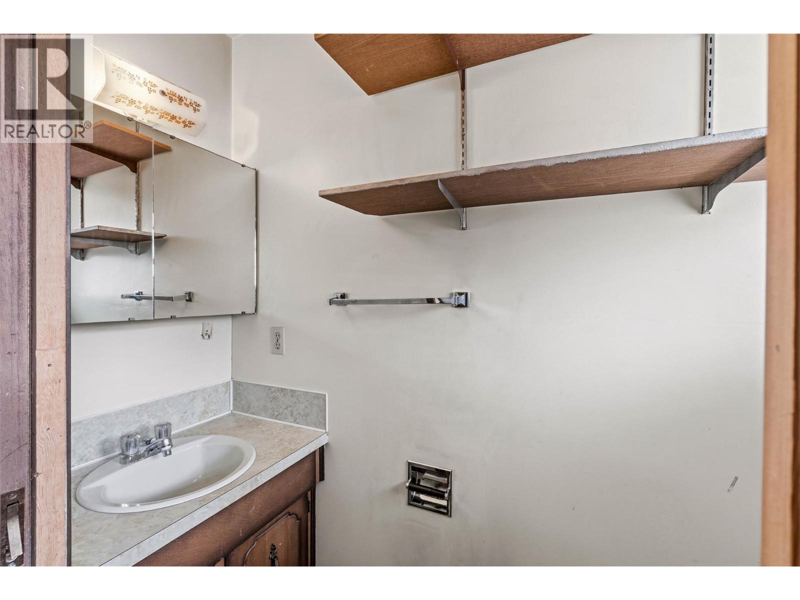 4247 Furiak Road, Kamloops, British Columbia  V2H 1L3 - Photo 43 - 10378290