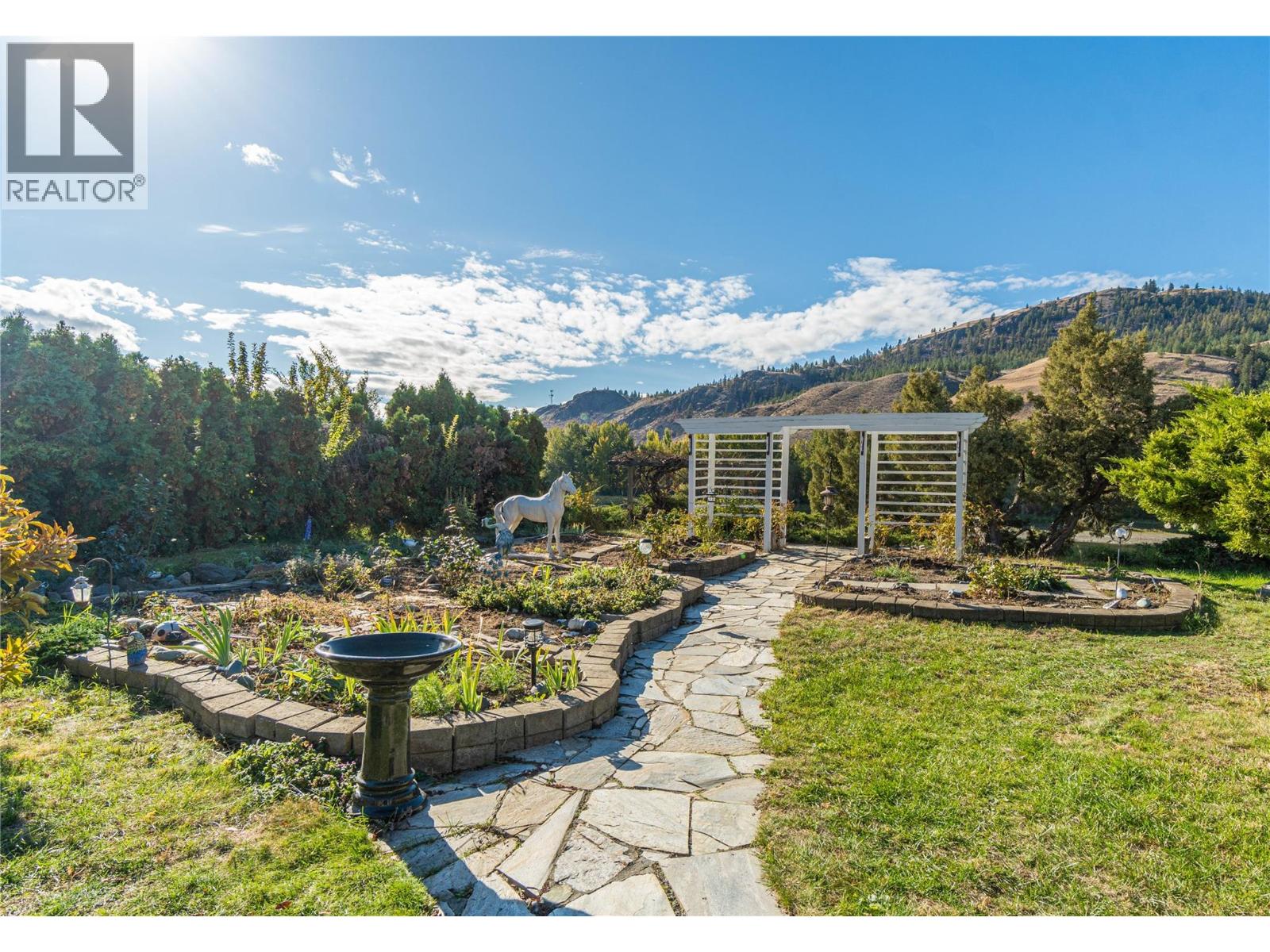 4247 Furiak Road, Kamloops, British Columbia  V2H 1L3 - Photo 59 - 10378290