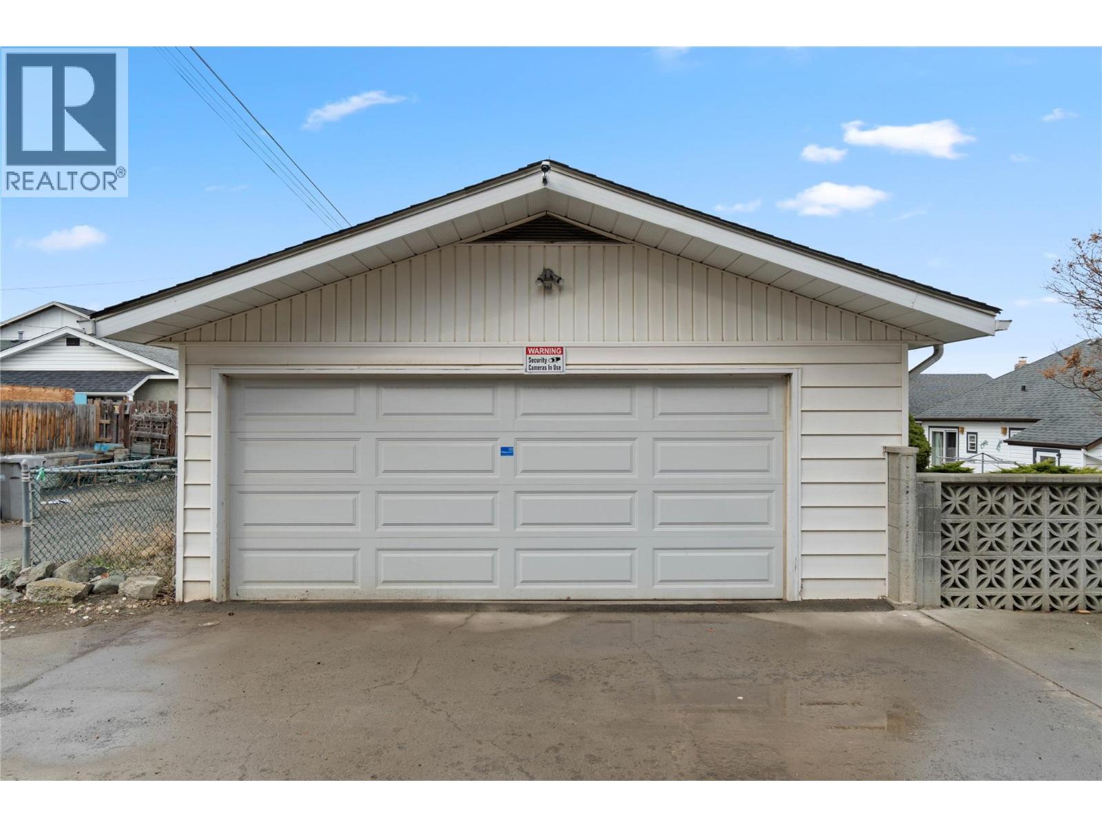 1045 Dominion Street, Kamloops, British Columbia  V2C 2Y4 - Photo 33 - 10378176