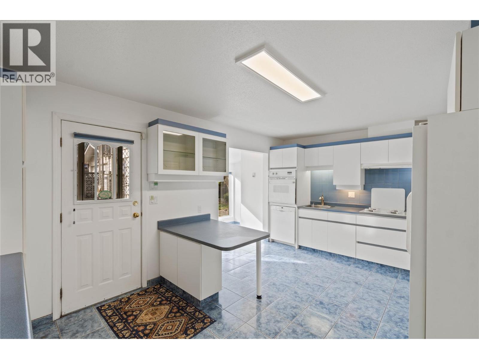 1045 Dominion Street, Kamloops, British Columbia  V2C 2Y4 - Photo 6 - 10378176