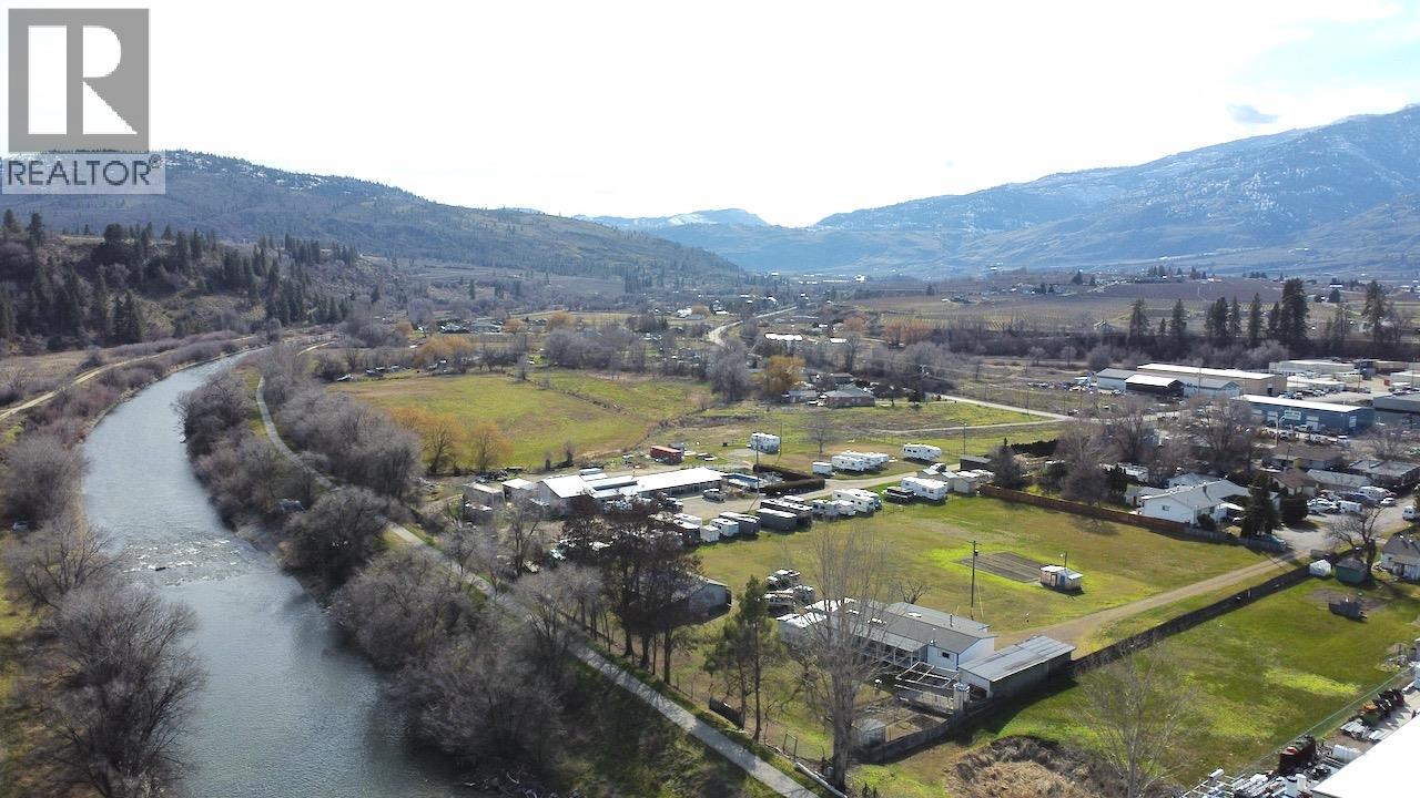 129 Walnut Place, Oliver, British Columbia  V0H 1T9 - Photo 10 - 10378534