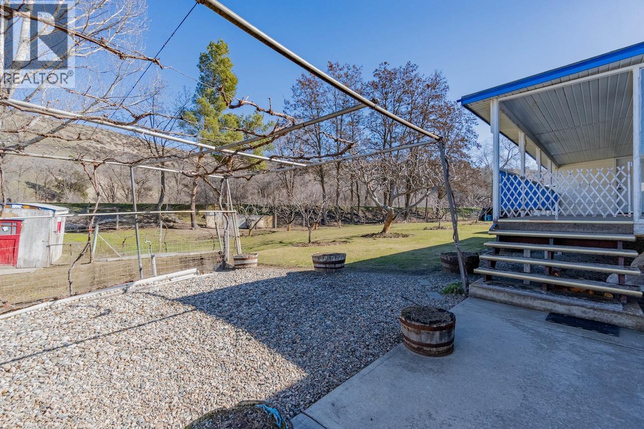 129 Walnut Place, Oliver, British Columbia  V0H 1T9 - Photo 38 - 10378534