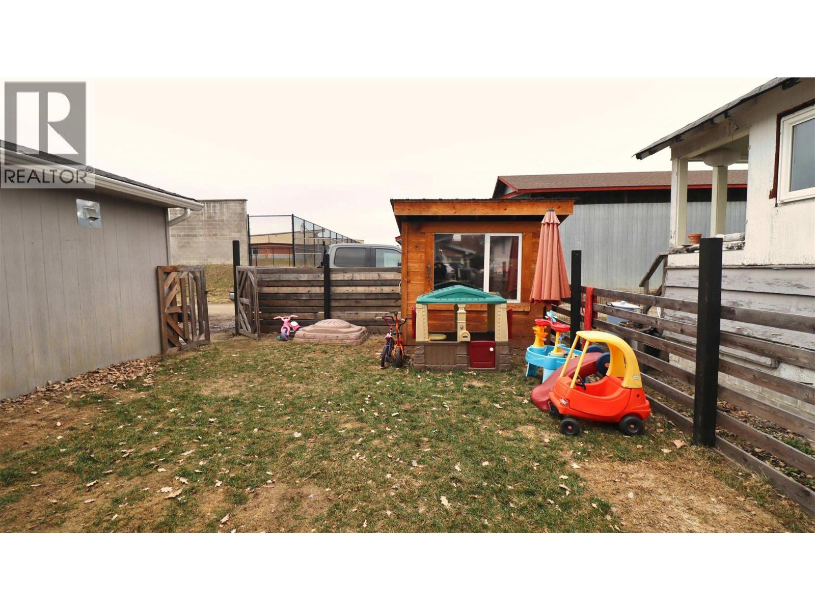 719 Knight Avenue, Enderby, British Columbia  V0E 1V1 - Photo 32 - 10378284